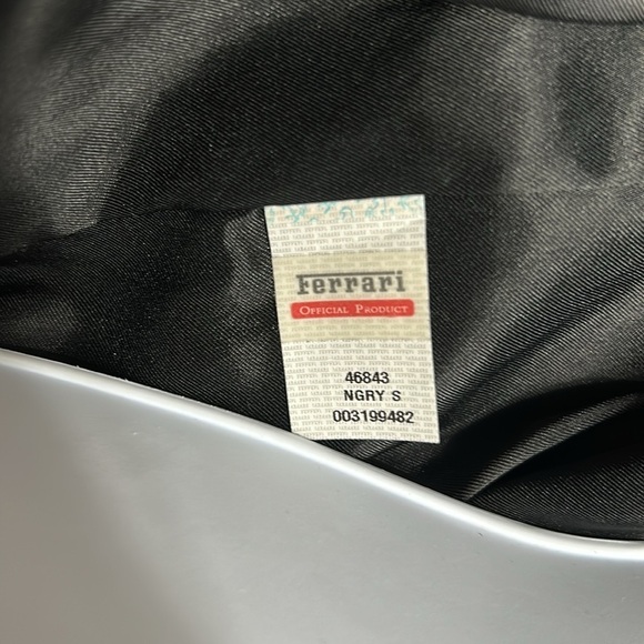 Women Shoulderfit leather perforated driver bomber Scuderia Ferrari jacket - Picture 16 of 16